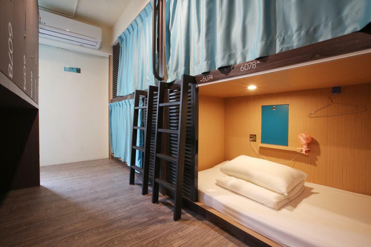 Loosha Hostel Тайчжун Экстерьер фото