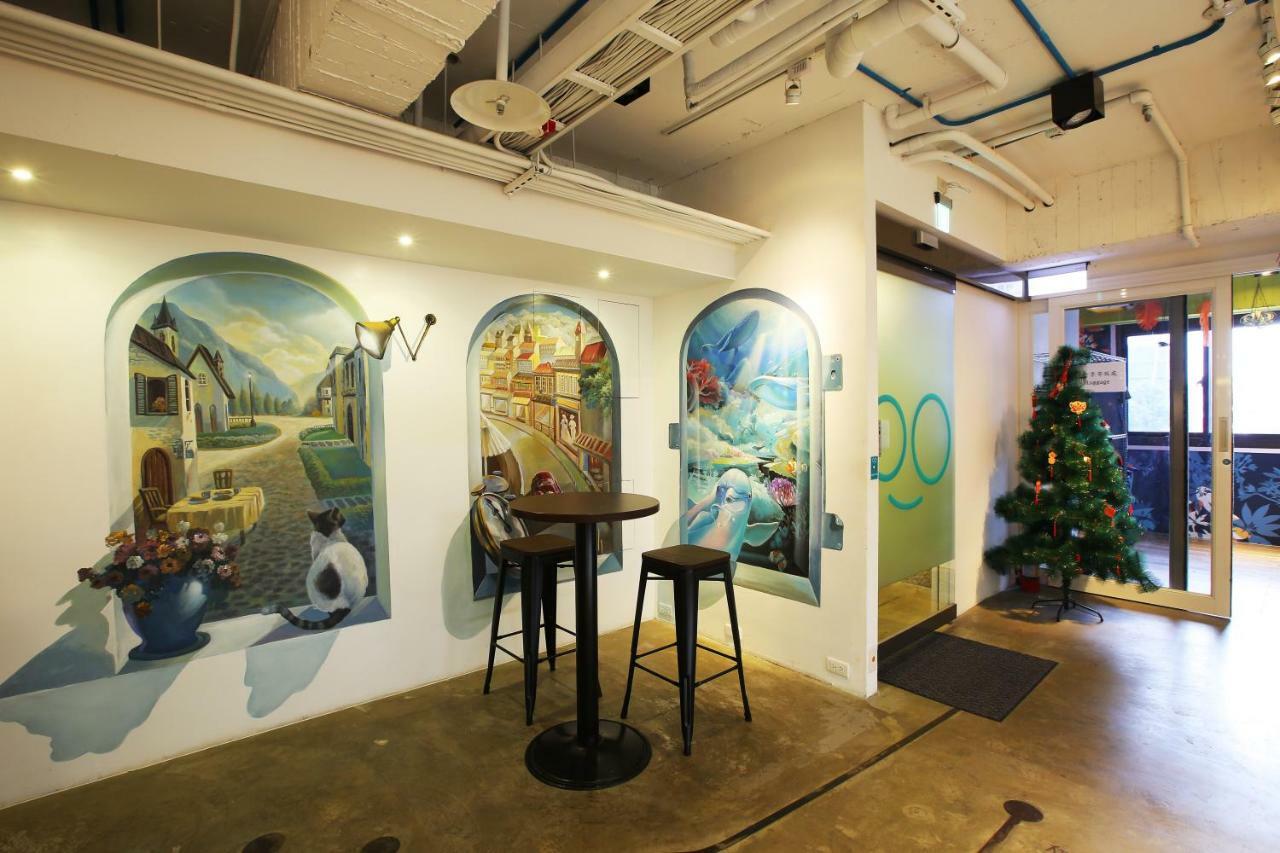 Loosha Hostel Тайчжун Экстерьер фото