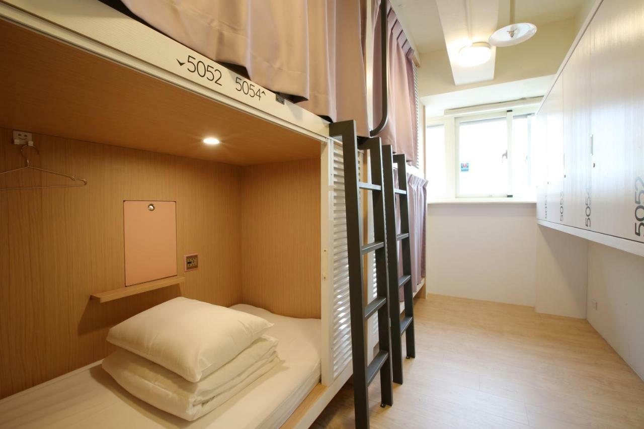 Loosha Hostel Тайчжун Экстерьер фото
