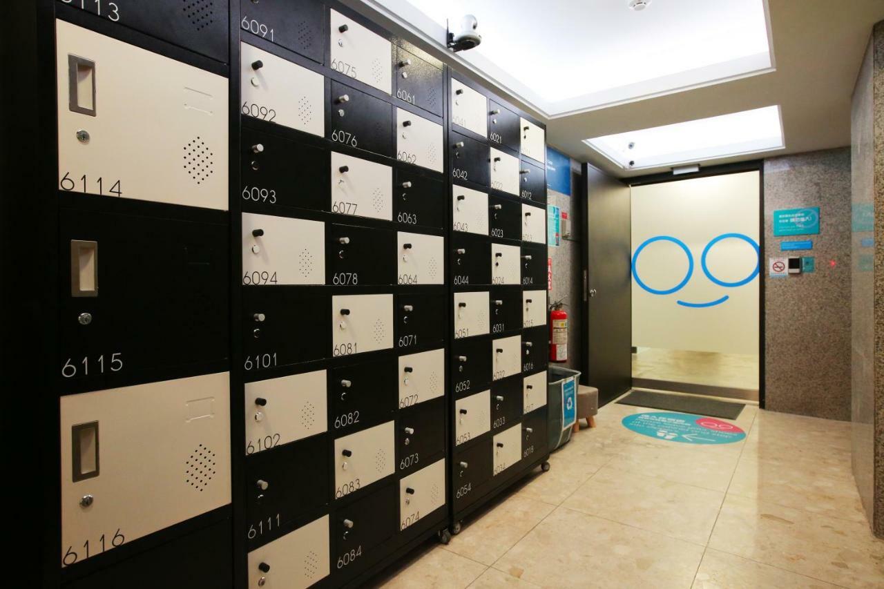Loosha Hostel Тайчжун Экстерьер фото